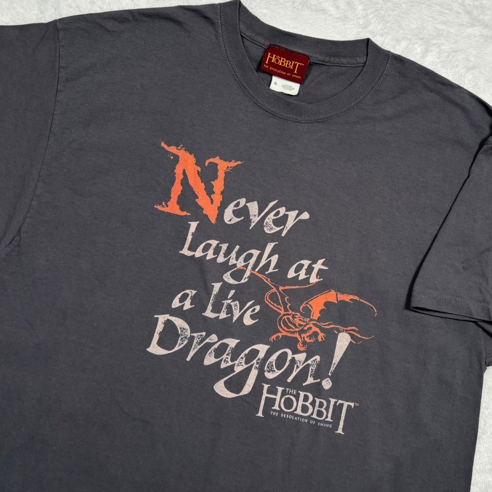 The Hobbit Desolation Smaug Tshirt XL (FIT L) Never Laugh at a Dragon Promo 2013